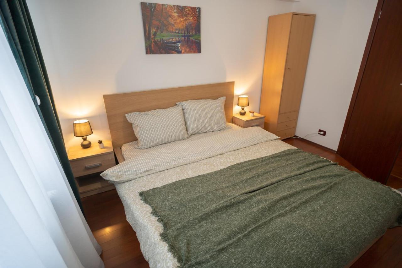 Spacious 2Br Dristor Apartment Bucharest Exterior photo