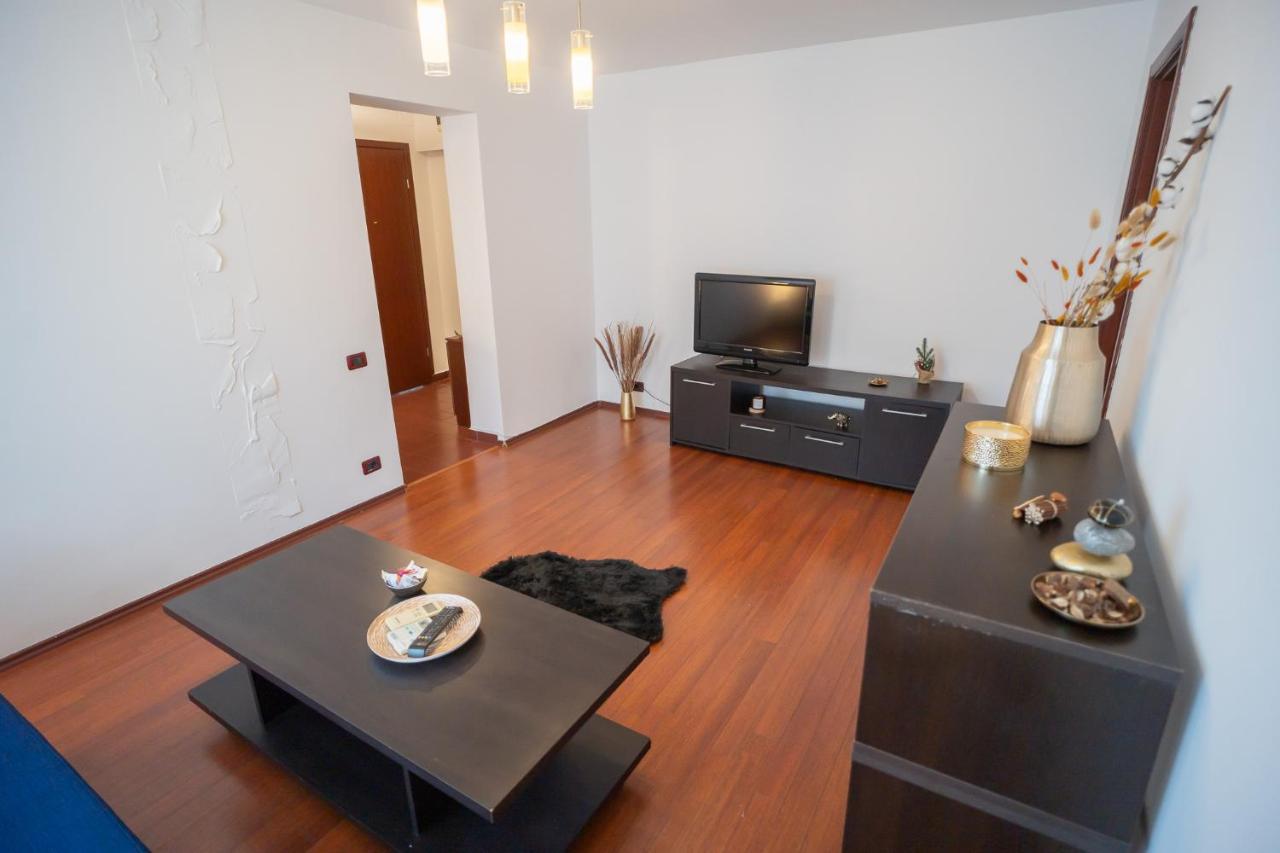 Spacious 2Br Dristor Apartment Bucharest Exterior photo